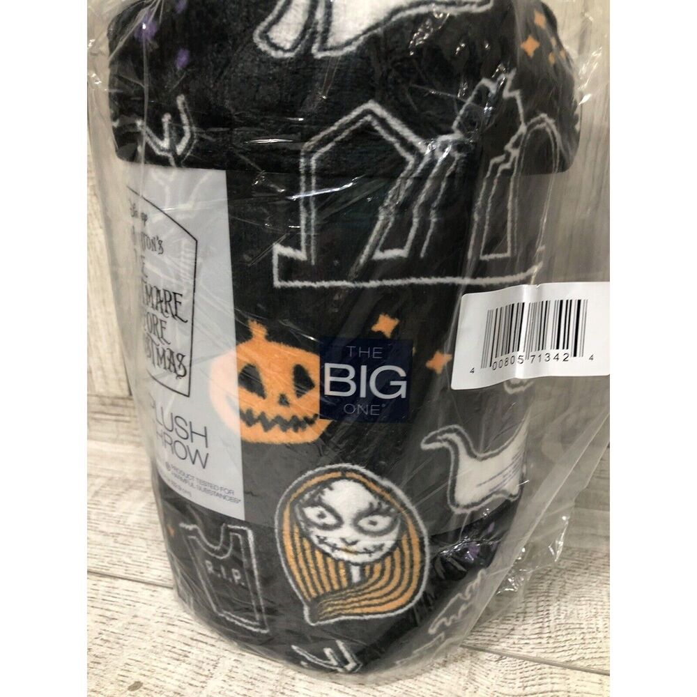 The Big One Nightmare Before Christmas Oversized Plush Throw 5'x6' Halloween New